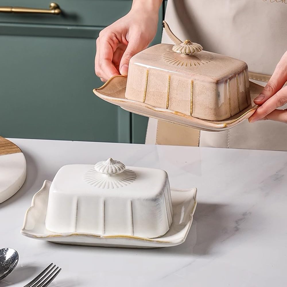 Butter Dish French Vintage Ceramic Butter Box French Tableware Baked Butter Plate with Cow Butter Cover Dim sum Plate Cheese Box(Khaki)